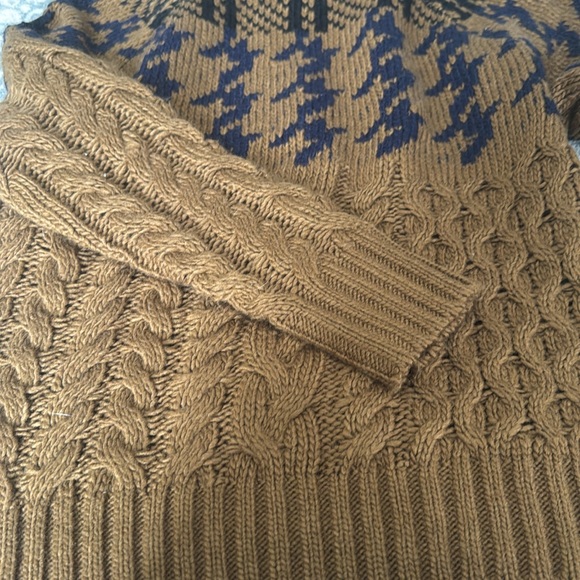 John + Jenn sweater from Evereve - Picture 5 of 6